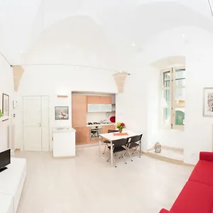 La Piccola Dimora Dell' Alcantarine Appartamento Lecce